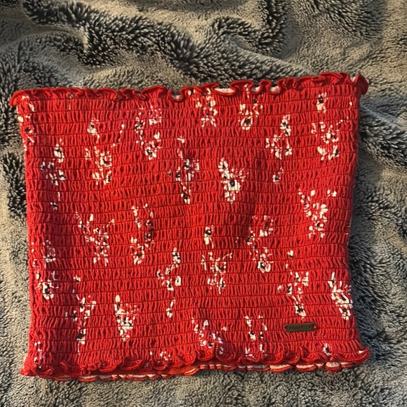 Hollister Red and White Smocked Top stretchy - excellent condition! - Picture 1 of 4